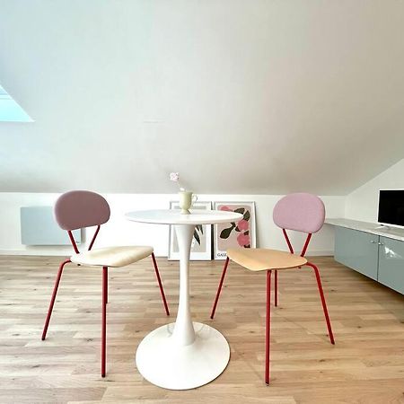 Ferienwohnung Studio Jade : Charmant Logement Place Clemenceau Pau Exterior foto