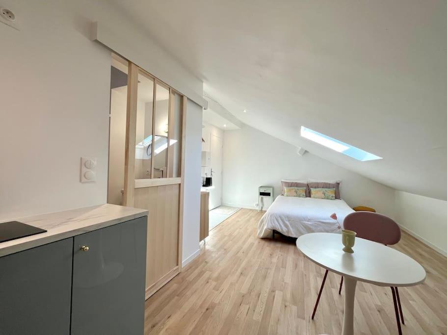 Ferienwohnung Studio Jade : Charmant Logement Place Clemenceau Pau Exterior foto