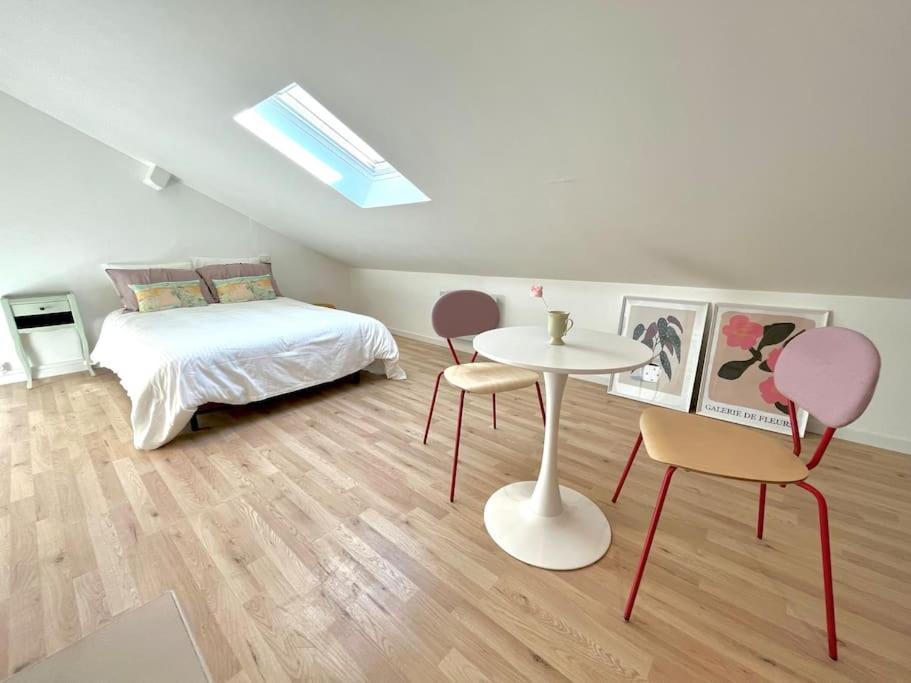 Ferienwohnung Studio Jade : Charmant Logement Place Clemenceau Pau Exterior foto