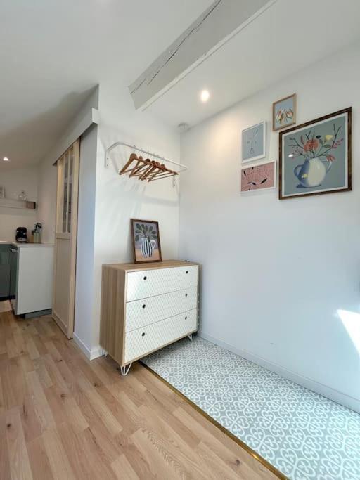 Ferienwohnung Studio Jade : Charmant Logement Place Clemenceau Pau Exterior foto