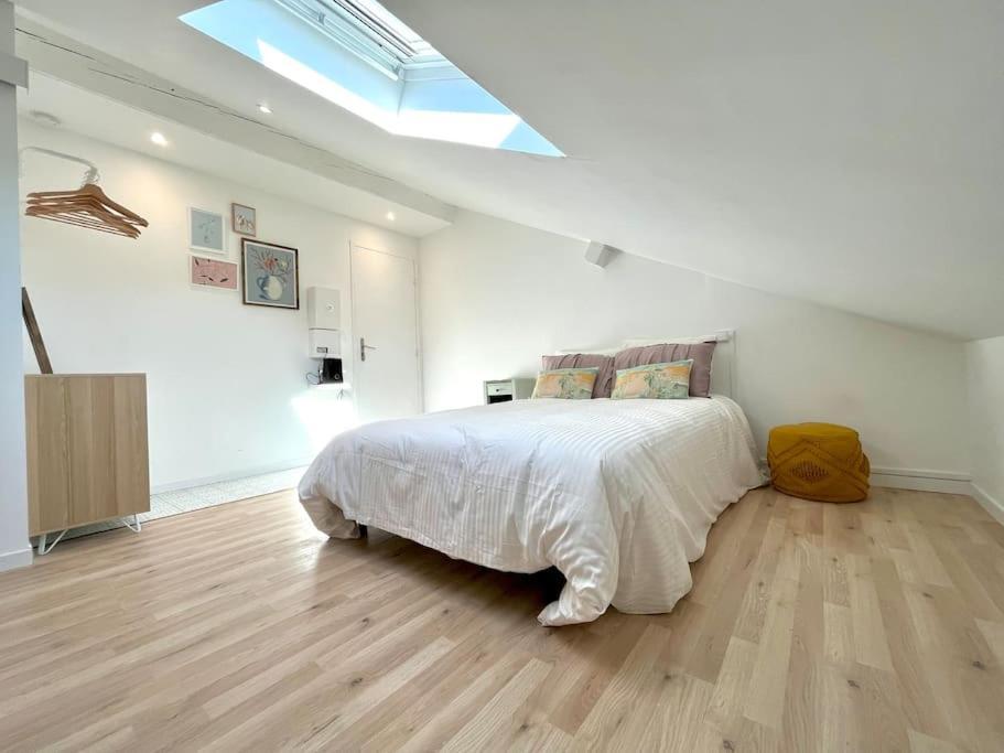 Ferienwohnung Studio Jade : Charmant Logement Place Clemenceau Pau Exterior foto