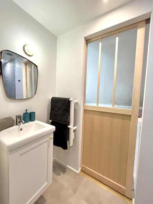 Ferienwohnung Studio Jade : Charmant Logement Place Clemenceau Pau Exterior foto